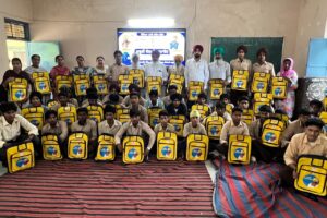 ਸਿੱਖਿਆ ਕ੍ਰਾਂਤੀ ਲਹਿਰ ਤਹਿਤ ਜਨੇਰ ਸਕੂਲ ਦੇ 91 ਵਿਦਿਆਰਥੀਆਂ ਨੂੰ ਵੰਡੇ ਗਏ ਸਰਕਾਰੀ ਸਕੂਲ ਬੈਗ