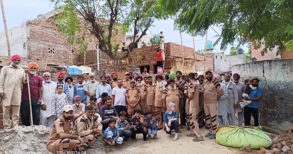 ਦੌਲਤਪੁਰਾ ਨੀਵਾਂ ਦੇ ਬਜ਼ੁਰਗ ਜੋੜੇ ਨੂੰ ਡੇਰਾ ਸੱਚਾ ਸੌਦਾ ਦੀ ਸਾਧ ਸੰਗਤ ਨੇ ਇੱਕ ਦਿਨ ਵਿੱਚ ਪੂਰਾ ਘਰ ਬਣਾ ਕੇ ਦਿੱਤਾ।